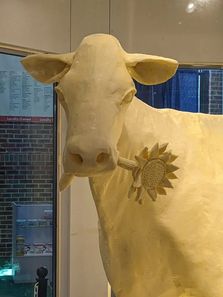 Fact Sheet: Butter Sculpting - Midwest Dairy