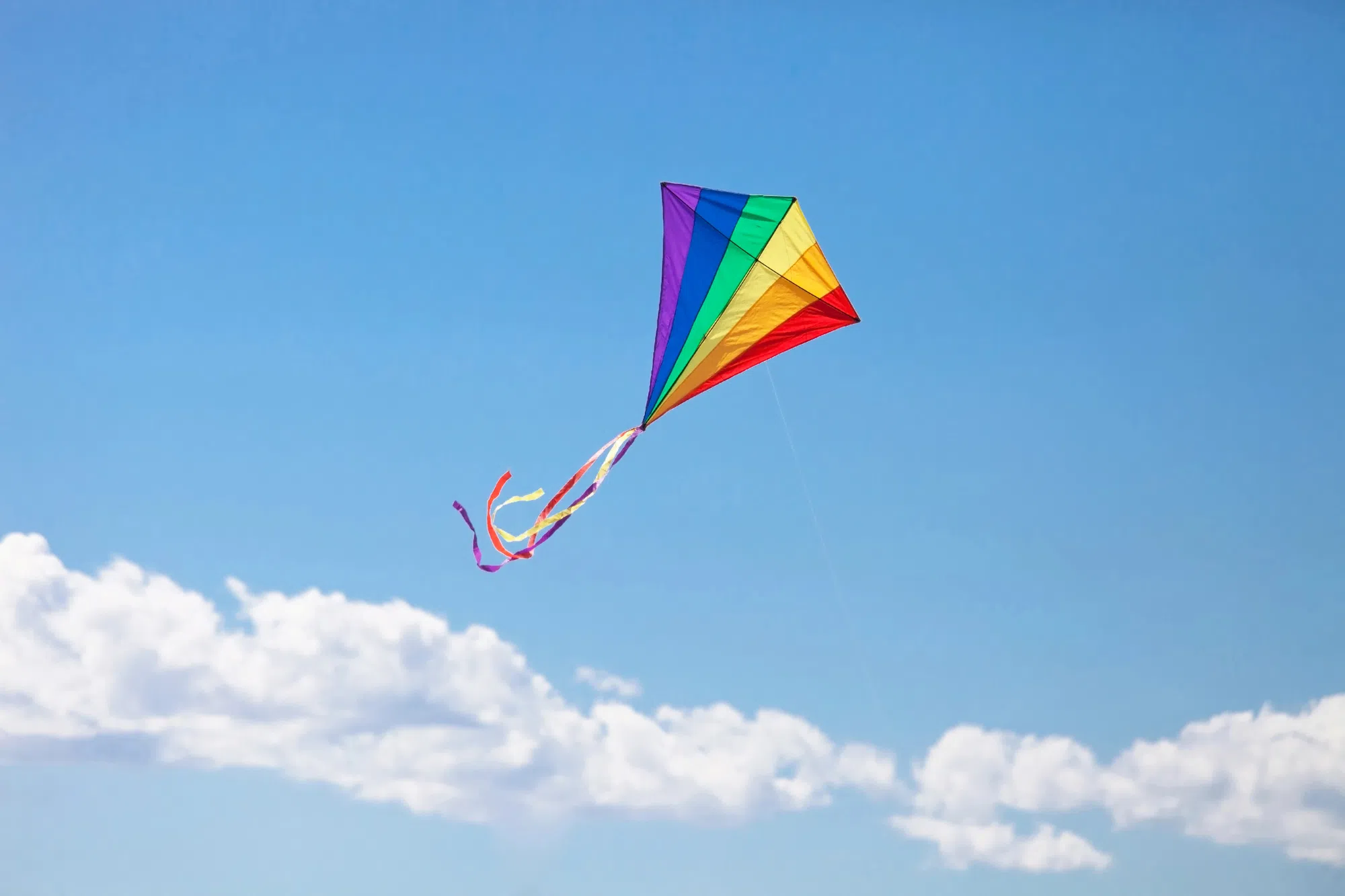 Town of Mono Bans Kite Fighting Not Flying