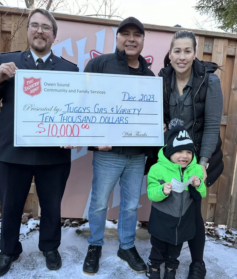 Tuggy’s Donates $10,000 To Salvation Army