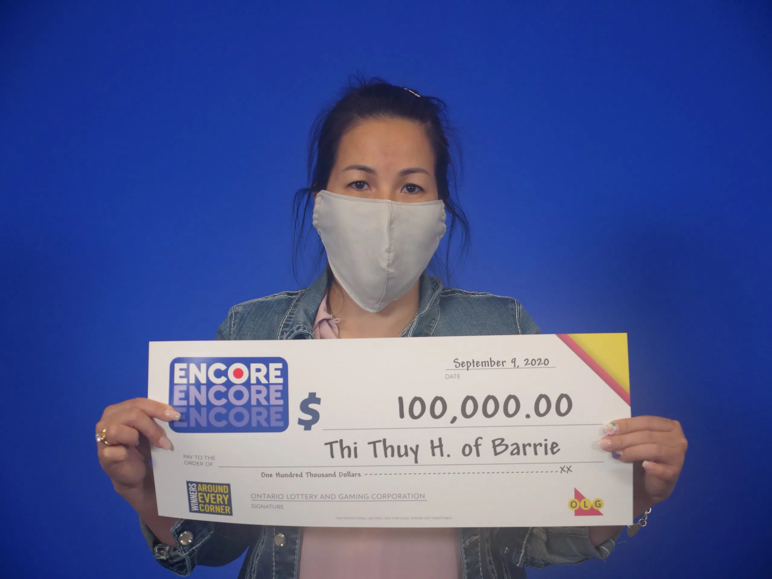Barrie Mom $100,000 Richer after Lotto MAX Win
