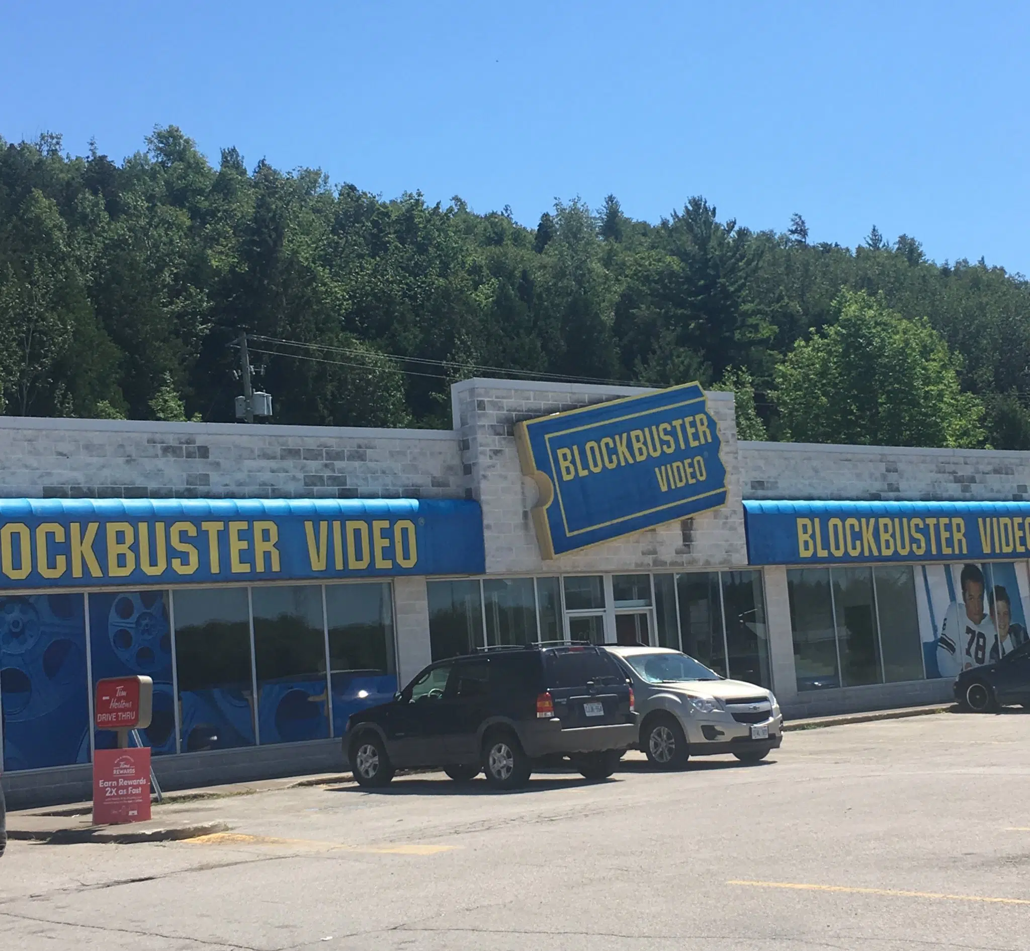 Online Petition Calling For Heritage Designation Of Former Blockbuster On Sunset Strip Gains Traction