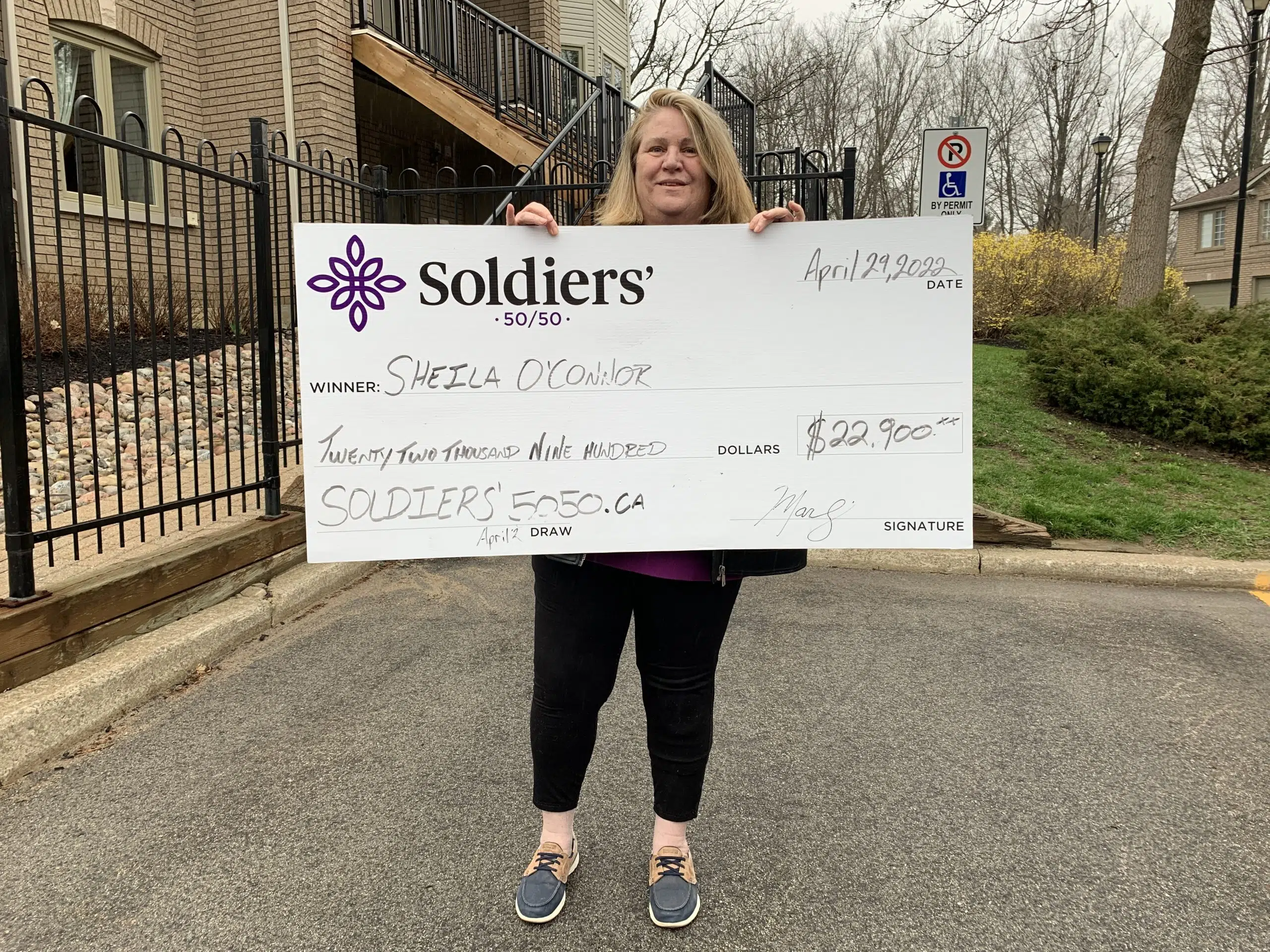 Orillia Resident Wins Big In Hospital 50/50 Draw.
