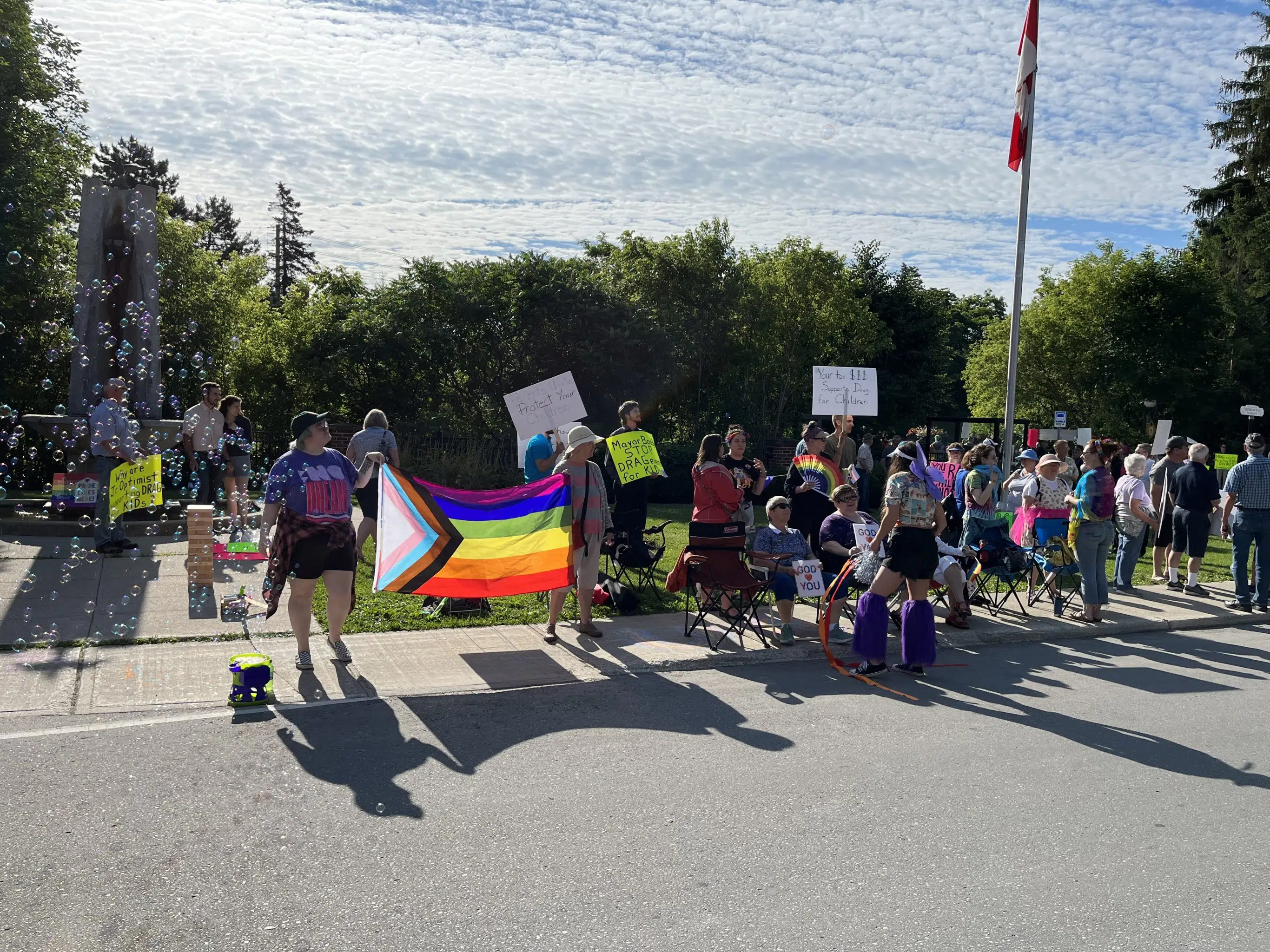 First Owen Sound Library Drag Story Time Event Met With Support, Protests