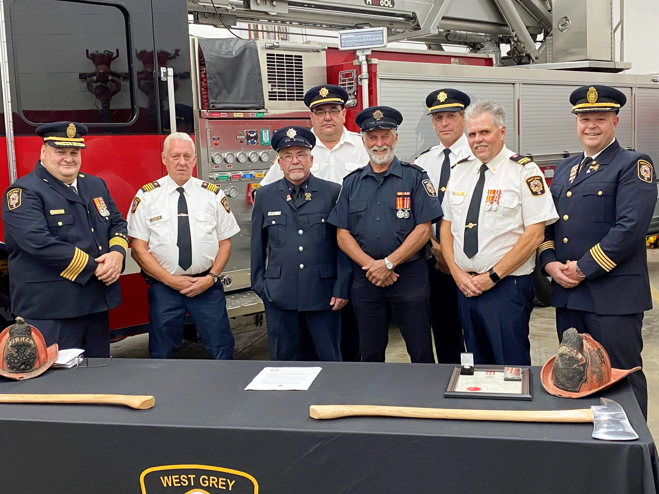 Award Ceremony Held To Honour Long-Serving Firefighters