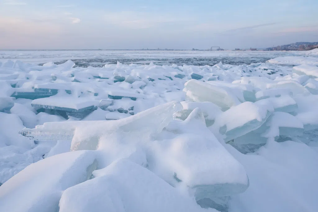 Bluewater Cautions To Enjoy Lake Huron Ice From A Distance Bayshore