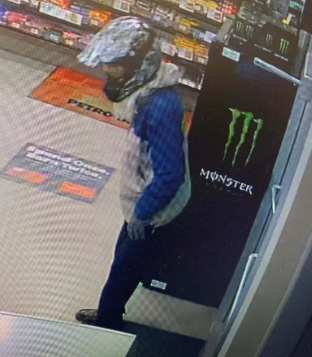 Opp Looking To Identify Wasaga Robbery Suspect Bayshore Broadcasting