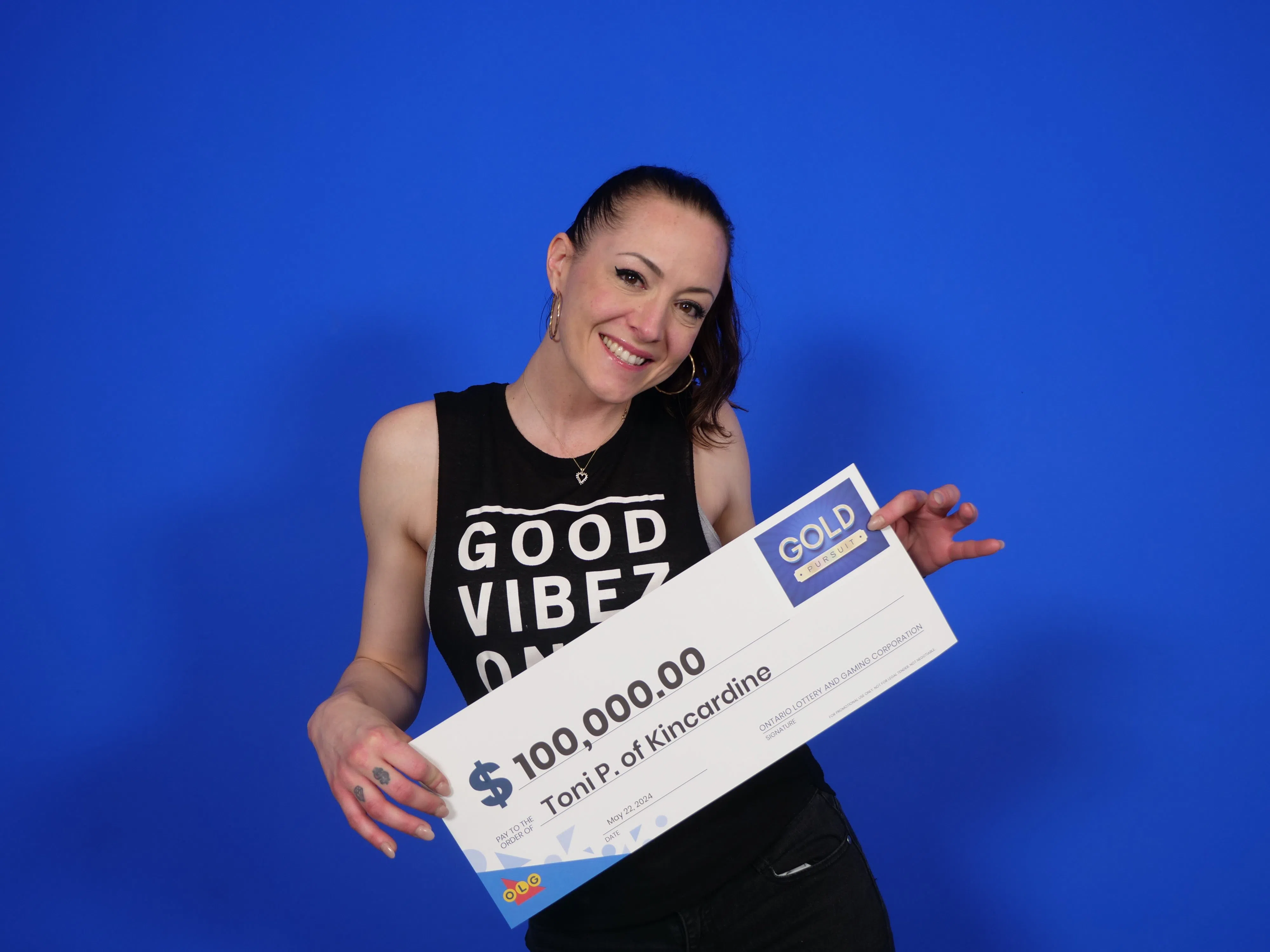 Kincardine Woman Wins $100,000 Playing Lottery