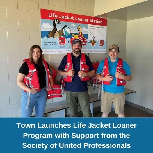 Life Jackets Can Now Be Borrowed At Port Elgin Main Beach