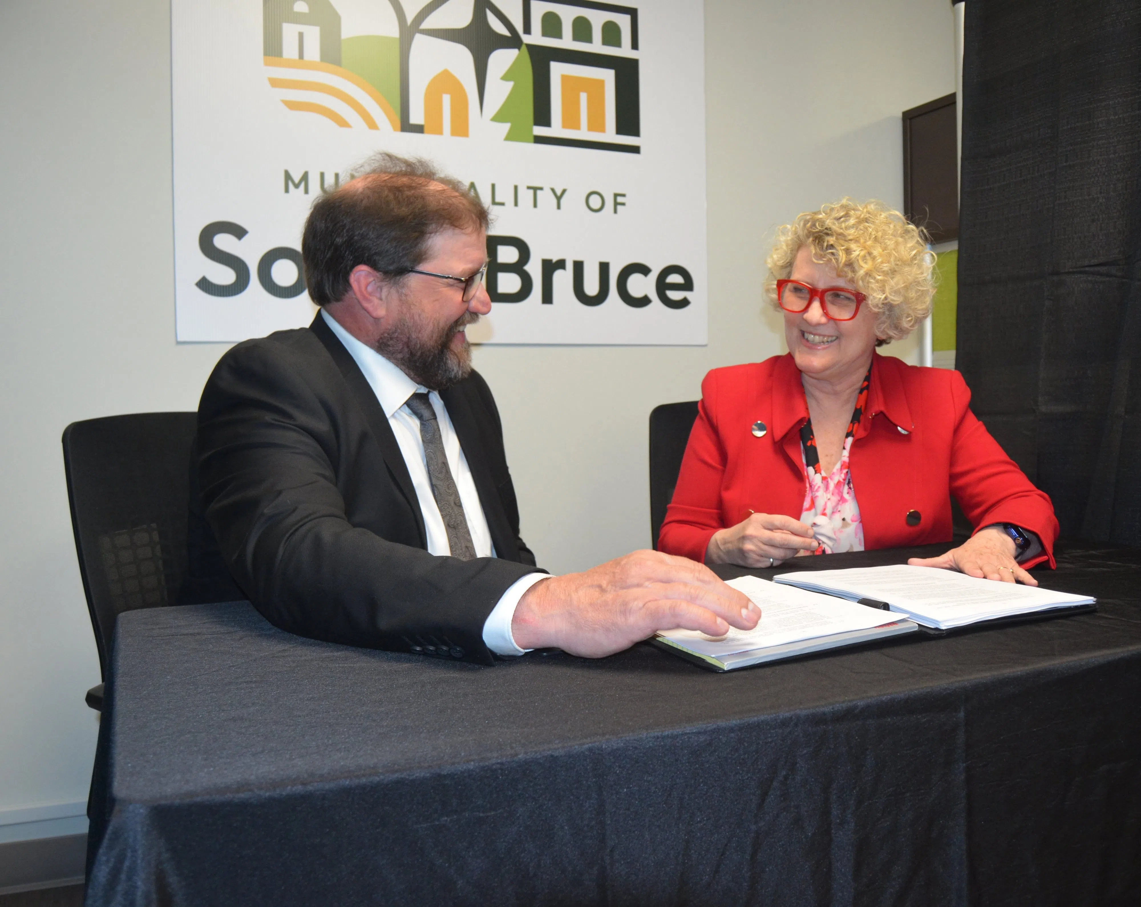 South Bruce Signs DGR Hosting Agreement Ahead Of Fall Referendum