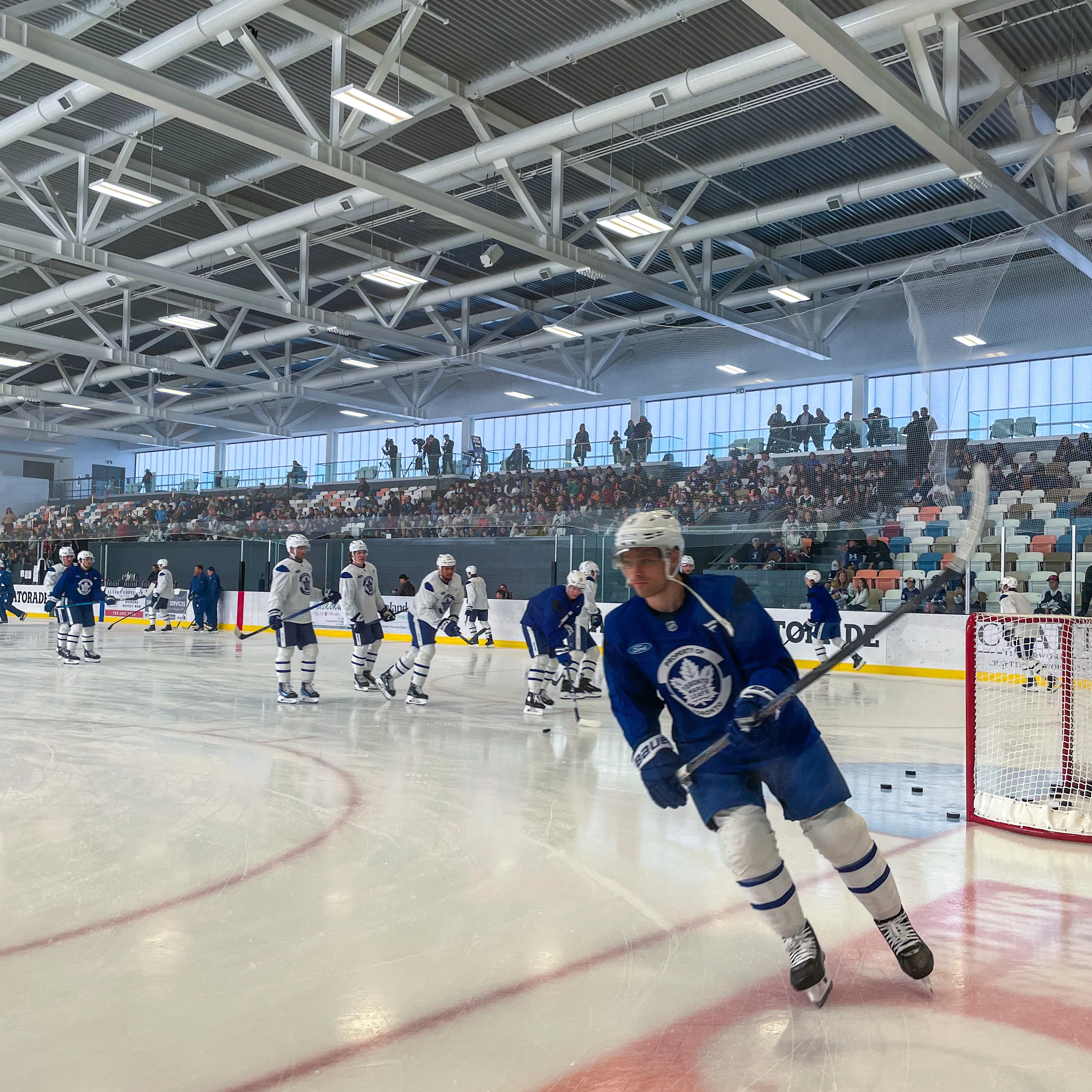 Toronto Maple Leafs treat over 450 local students to a training session in Bracebridge