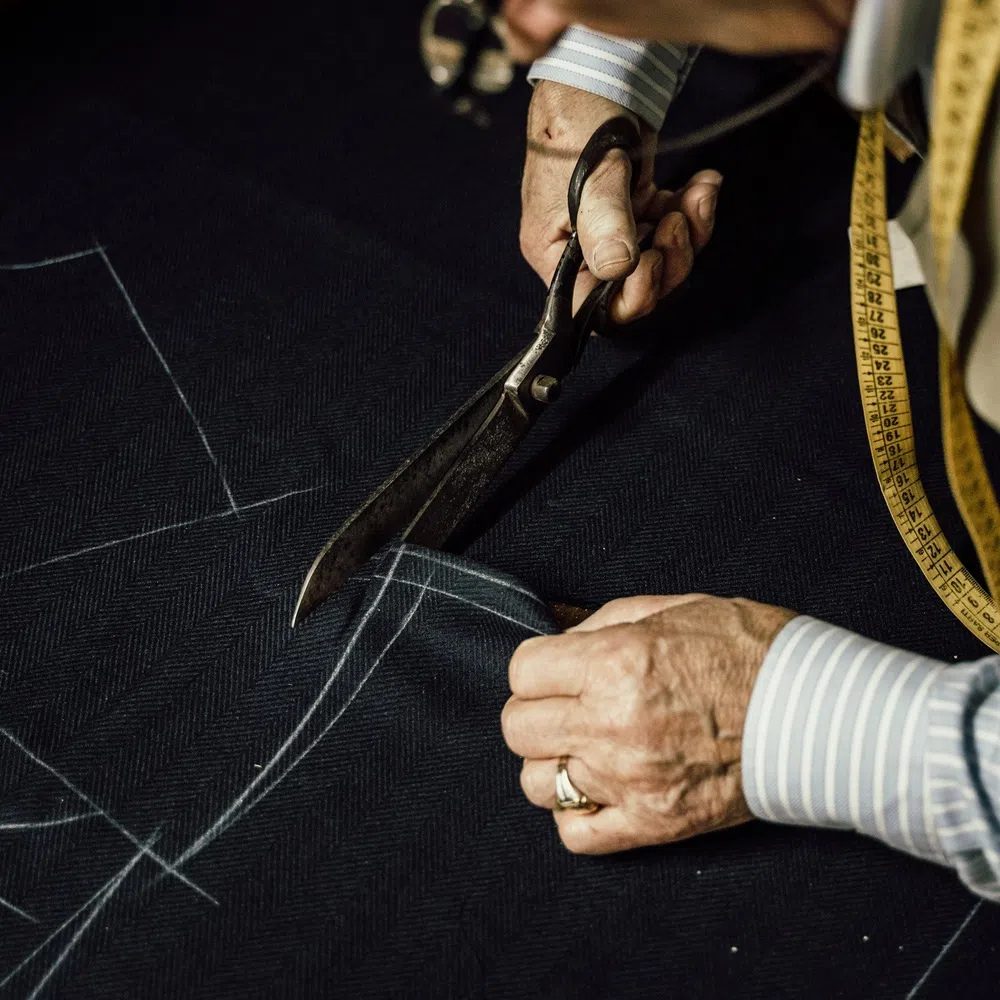 Benefits of Investing in a Tailored Suit