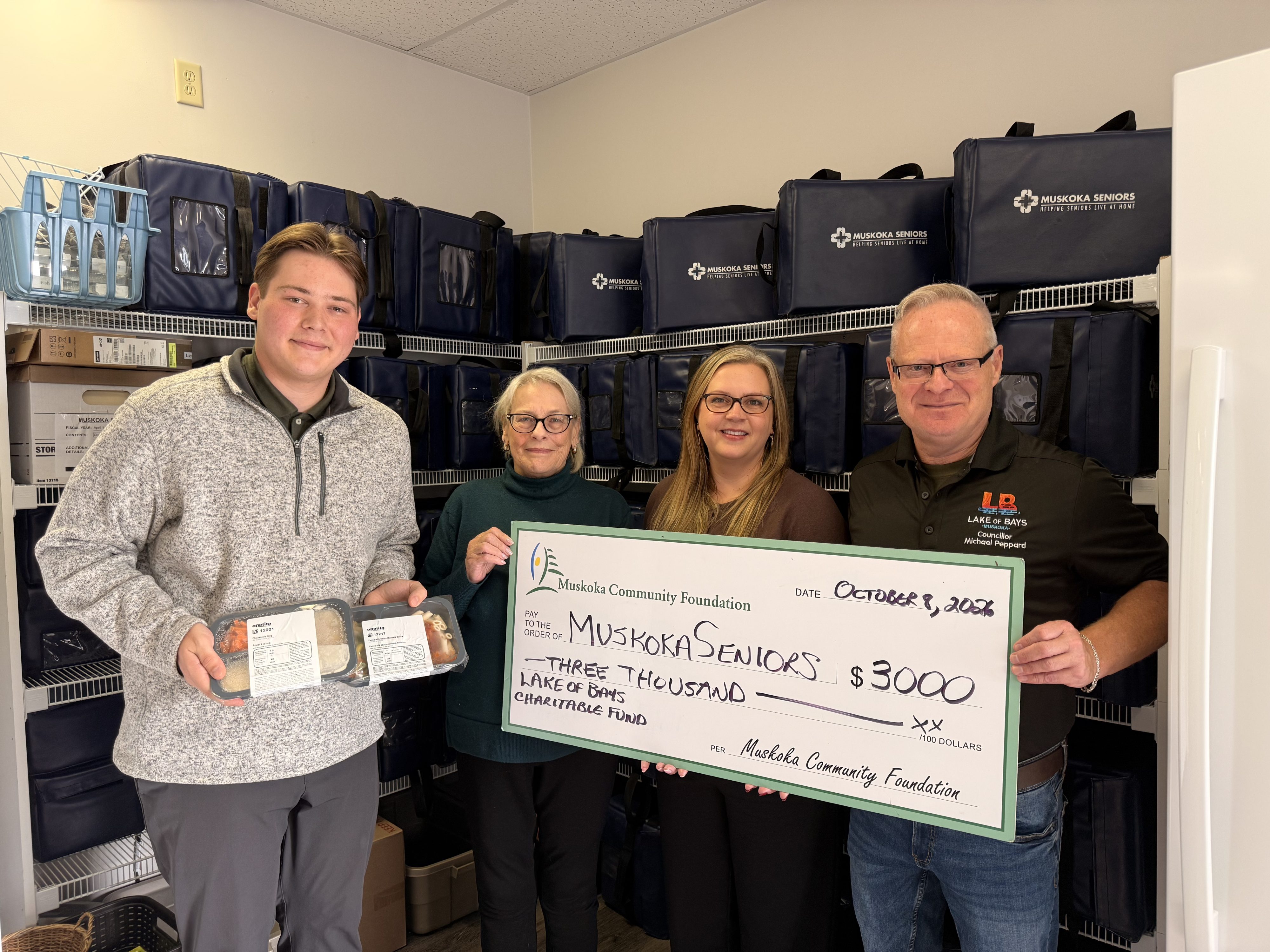 Lake of Bays Charitable Fund Awards Grant to Muskoka Seniors