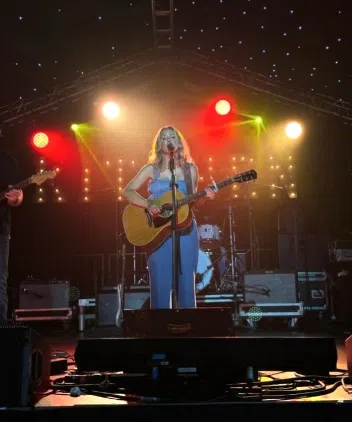 Fresh Pick - Amber-Jo Bowman
