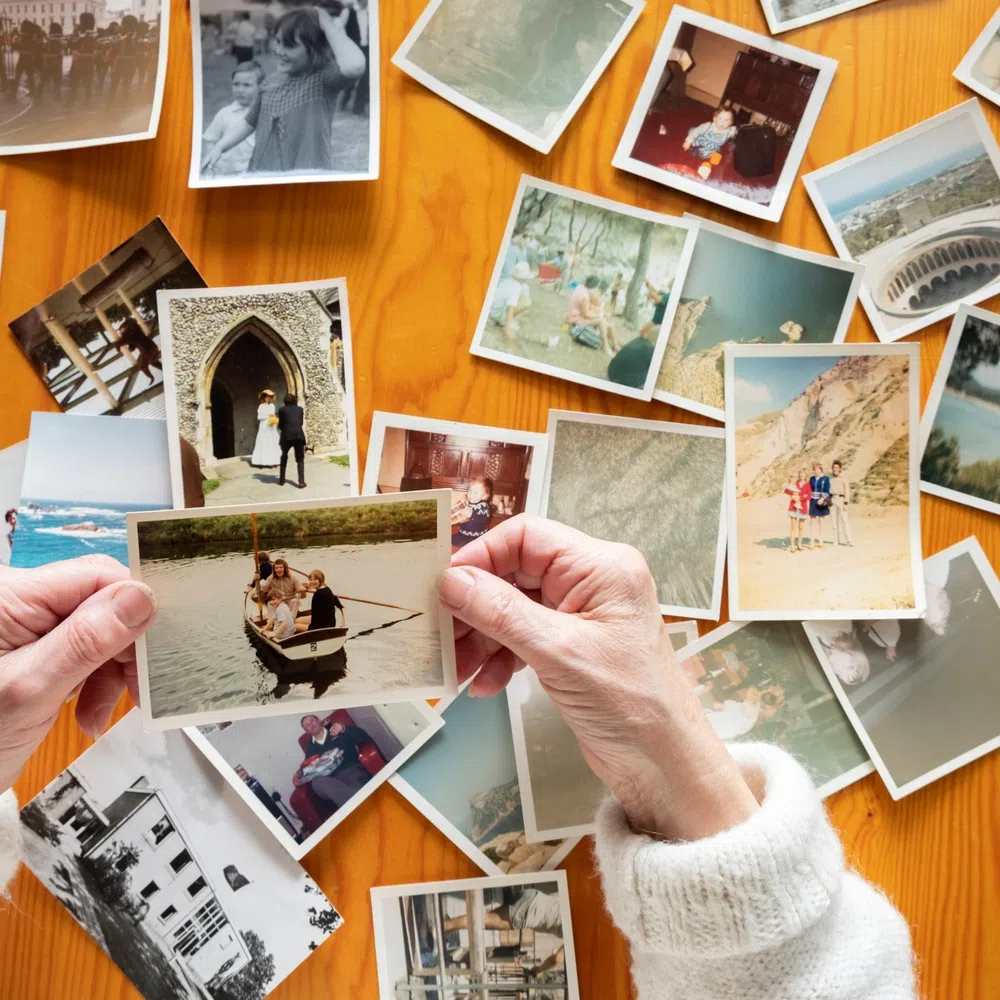 How You Can Best Use Your Old Physical Photos