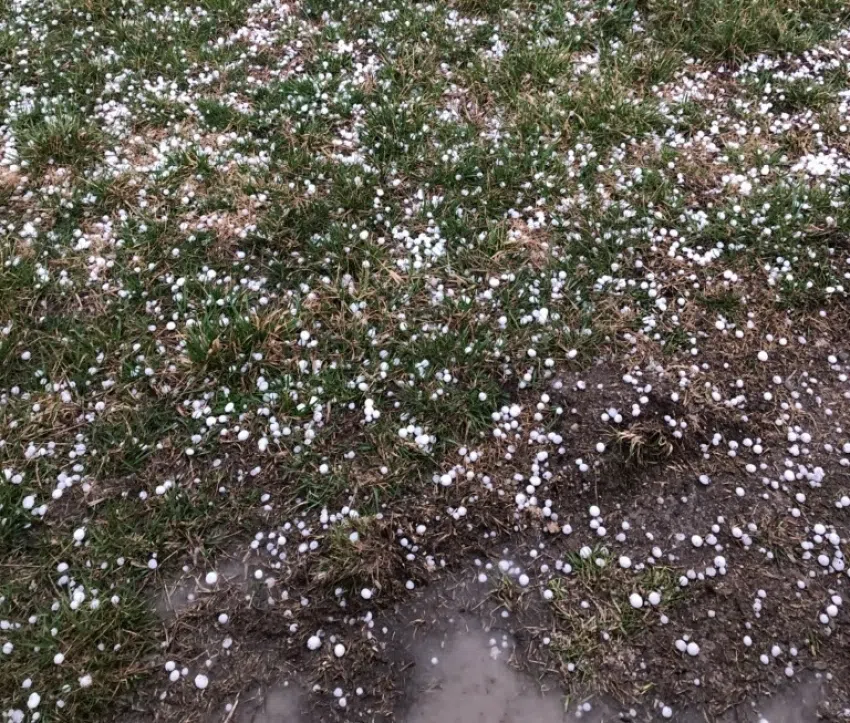 UPDATE: Strong storms bring hail small hail to northern Lyon County, Chase County