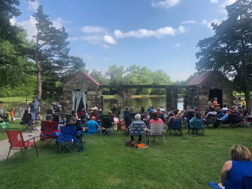 Community Theater makes a comeback this weekend