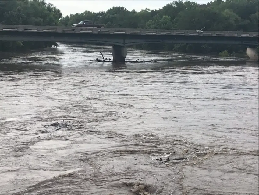 FLOOD UPDATE: Flooding continues for Cottonwood at Emporia, likely soon for Neosho at Neosho Rapids