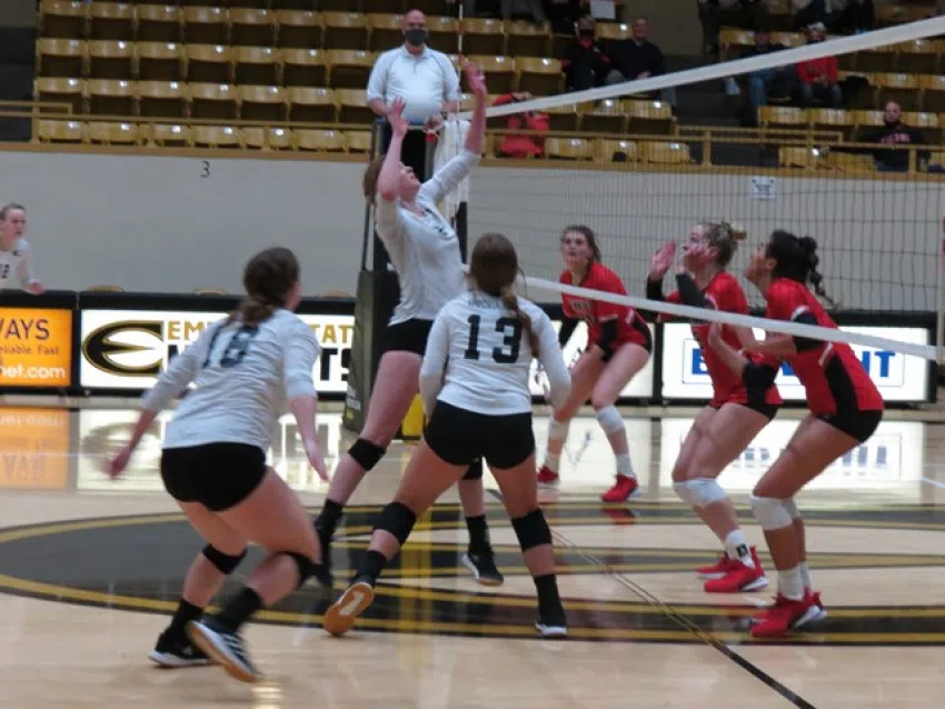 Pittsburg State sweeps Emporia State volleyball team