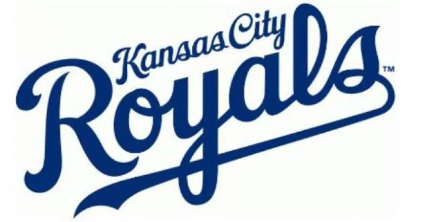 Rays roll past Royals 7-1
