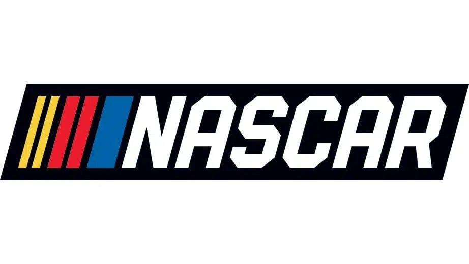 NASCAR: Larson continues to dominate with Nashville win