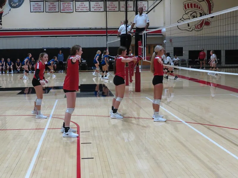 Emporia High volleyball drops matches to Hutchinson and Maize