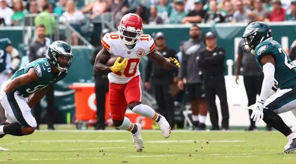 Kansas City Chiefs defeat Philadelphia 42-30