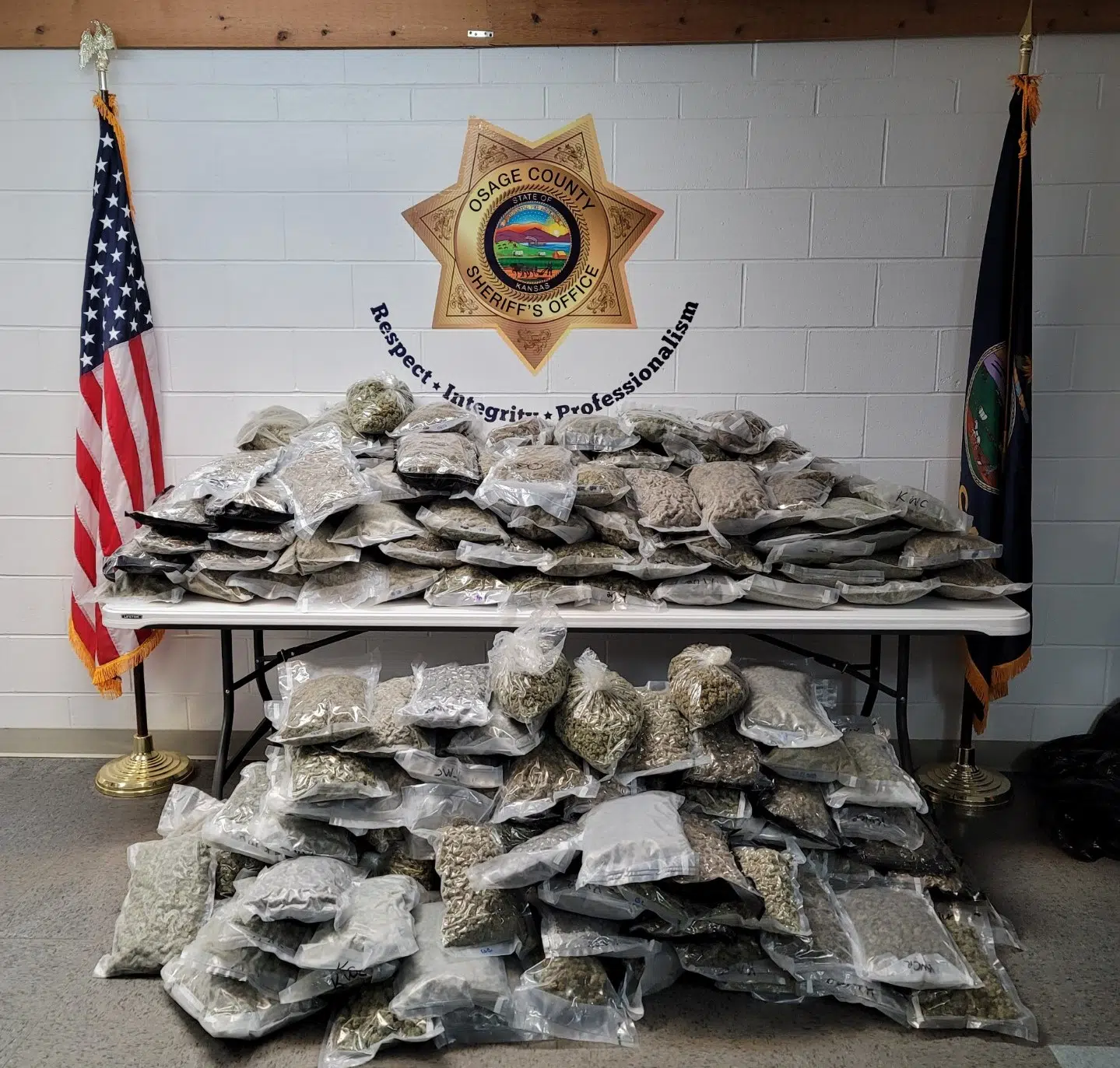 Osage County deputies arrest Wisconsin man after allegedly finding 185 pounds of pot in vehicle