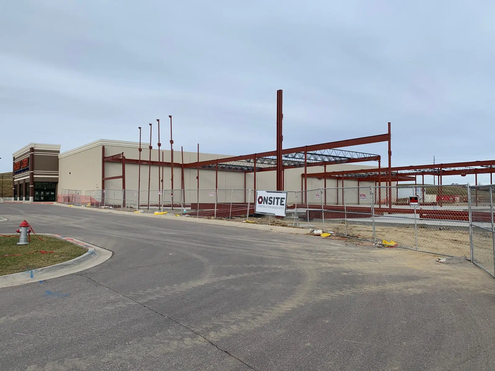 Emporia Pavilions construction on schedule for new stores