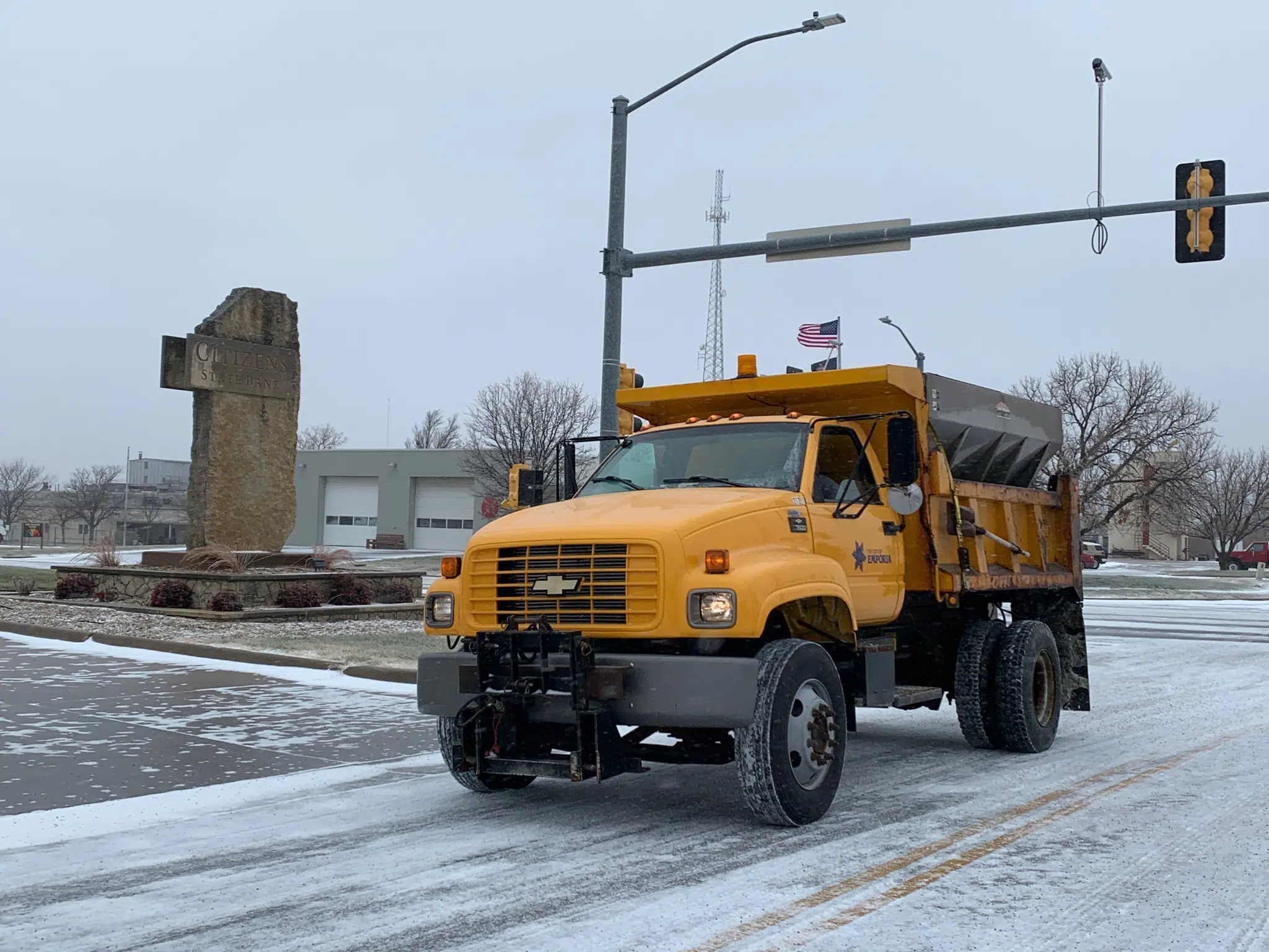 WEATHER: Emporia Public Works director proud of weekend treatment effort; little moisture ahead with Wednesday snowfall