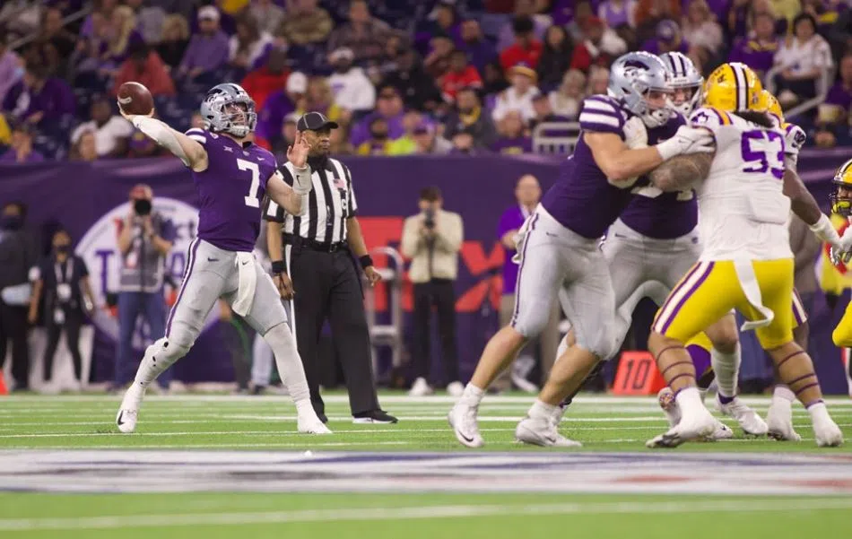 Kansas State closes football season with Texas Bowl win