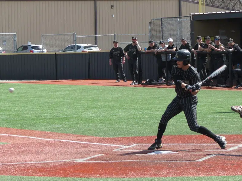 Emporia State baseball outscores Missouri Western 6-3