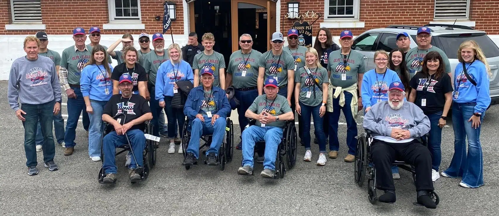 Veterans and student guardians reflect on USD 252 spring Honor Flight trip