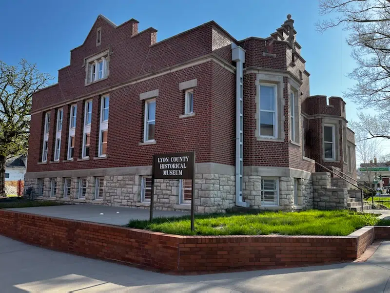 City of Emporia announces upcoming tours of Carnegie Library building; Emporia Public Library includes Carnegie in request to city for more space