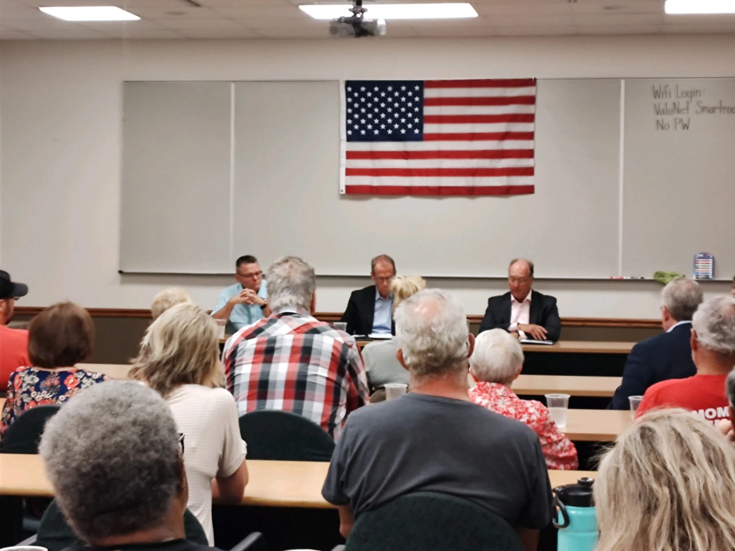 Local voters fill Trusler Business Center for final legislative dialogue of 2022 Tuesday night