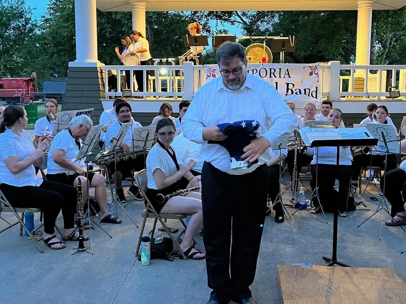 Davis takes final bow as Emporia Municipal Band's conductor