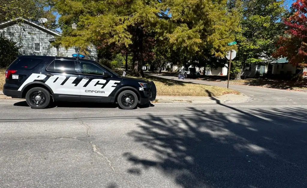 Emporia Police searching for suspect after alleged vehicle chase, foot pursuit KVOE