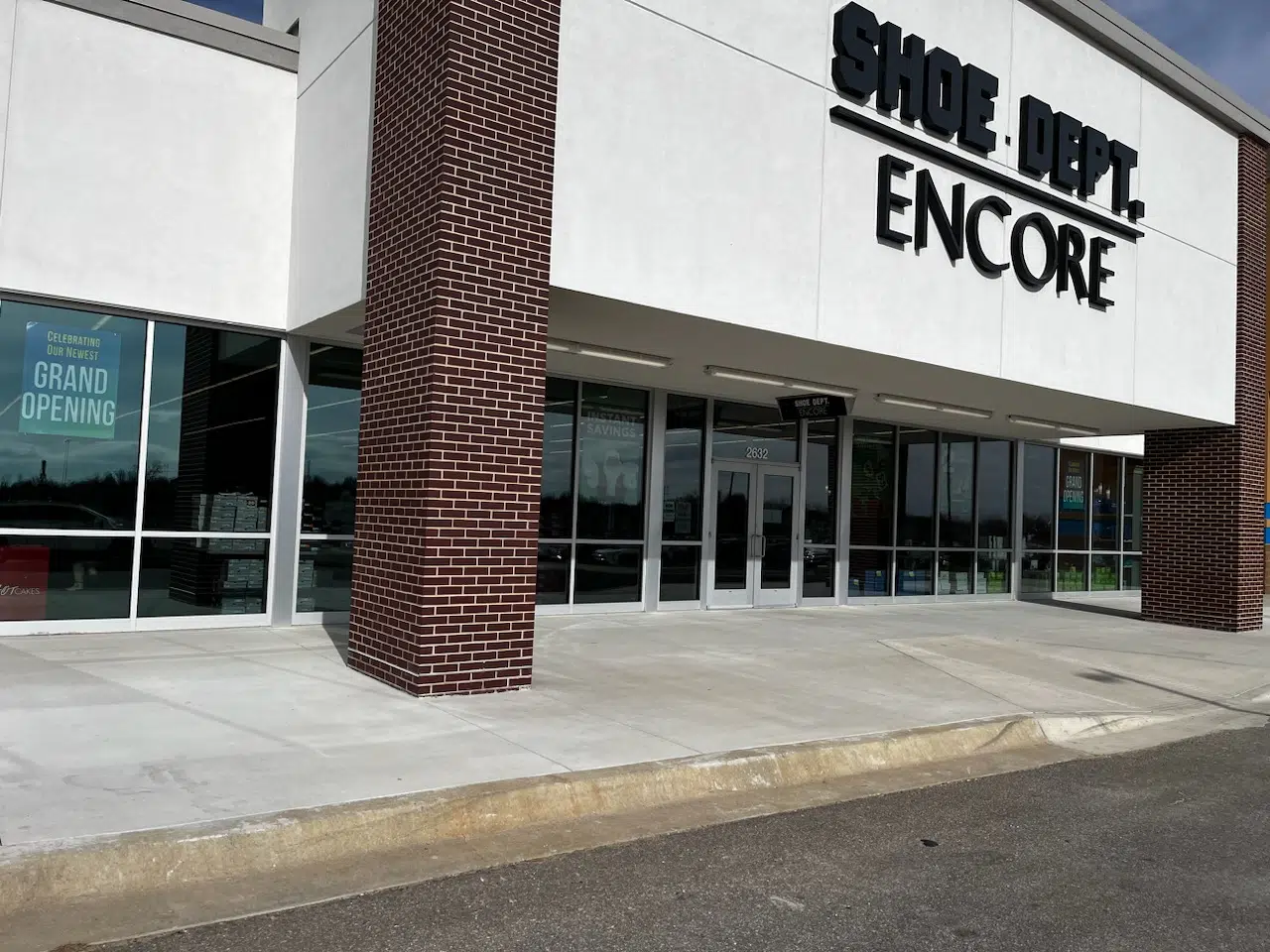 More foot traffic expected at Emporia Pavilions as Shoe Dept Encore opens