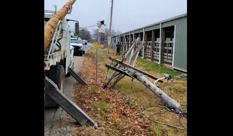 Semi pulls down power pole, power lines in Osage City