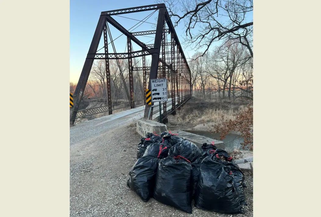 Lyon County deputies reminding residents not to dump trash at certain locations after incident at Rocky Ford Bridge