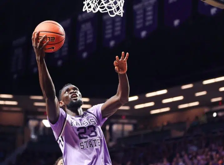 Kansas State comes from behind to defeat Oklahoma State 73-68