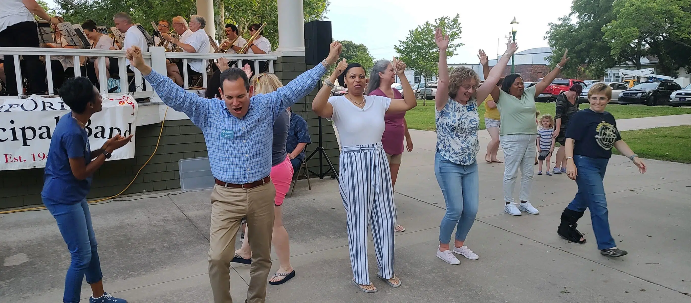 Ice cream, great music and chicken dancing Thursday serve as prelude to Friday's National Teachers Hall of Fame induction ceremony