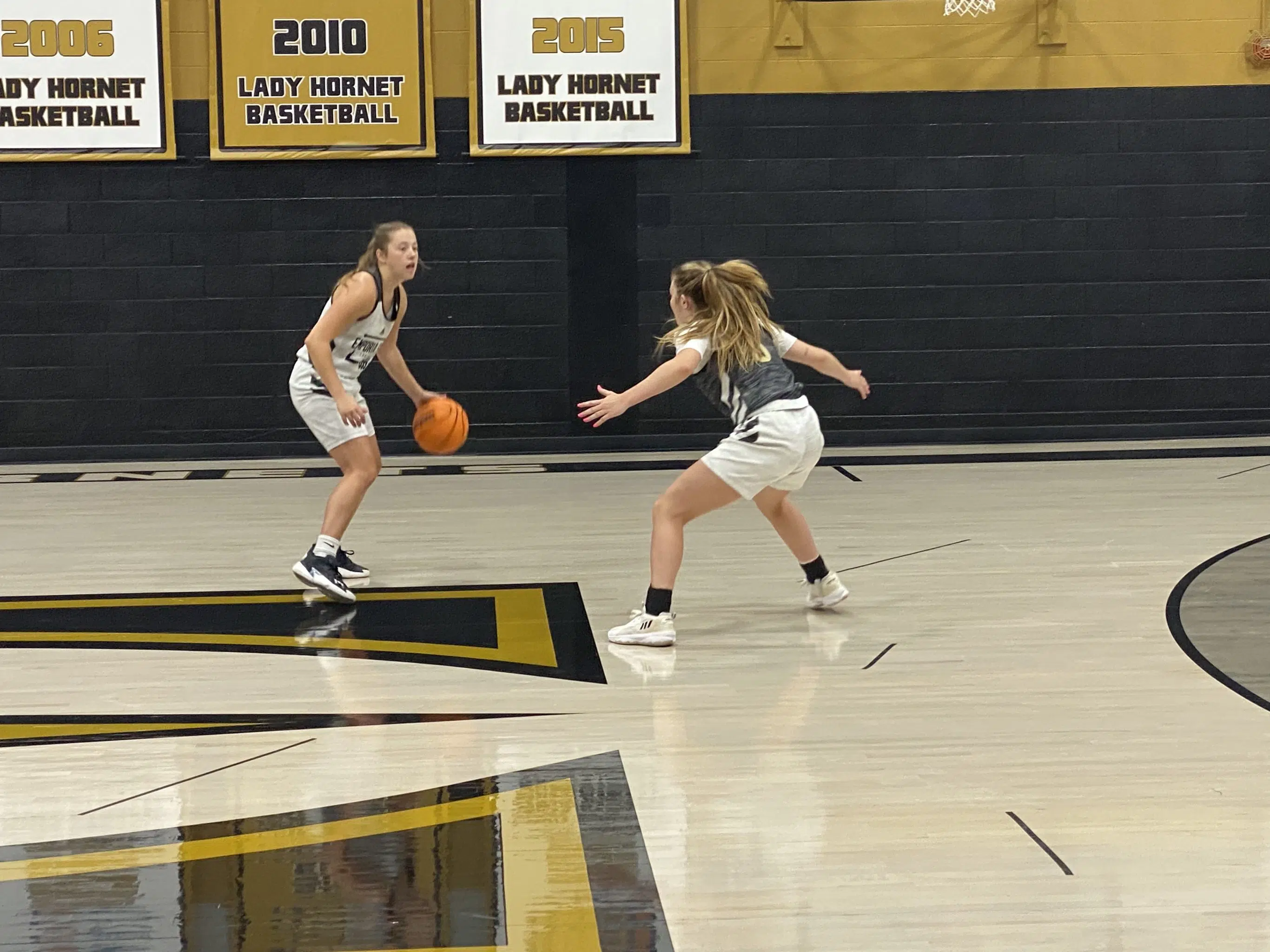 Emporia State women's basketball holds intrasquad scrimmage in preparation for Italy trip