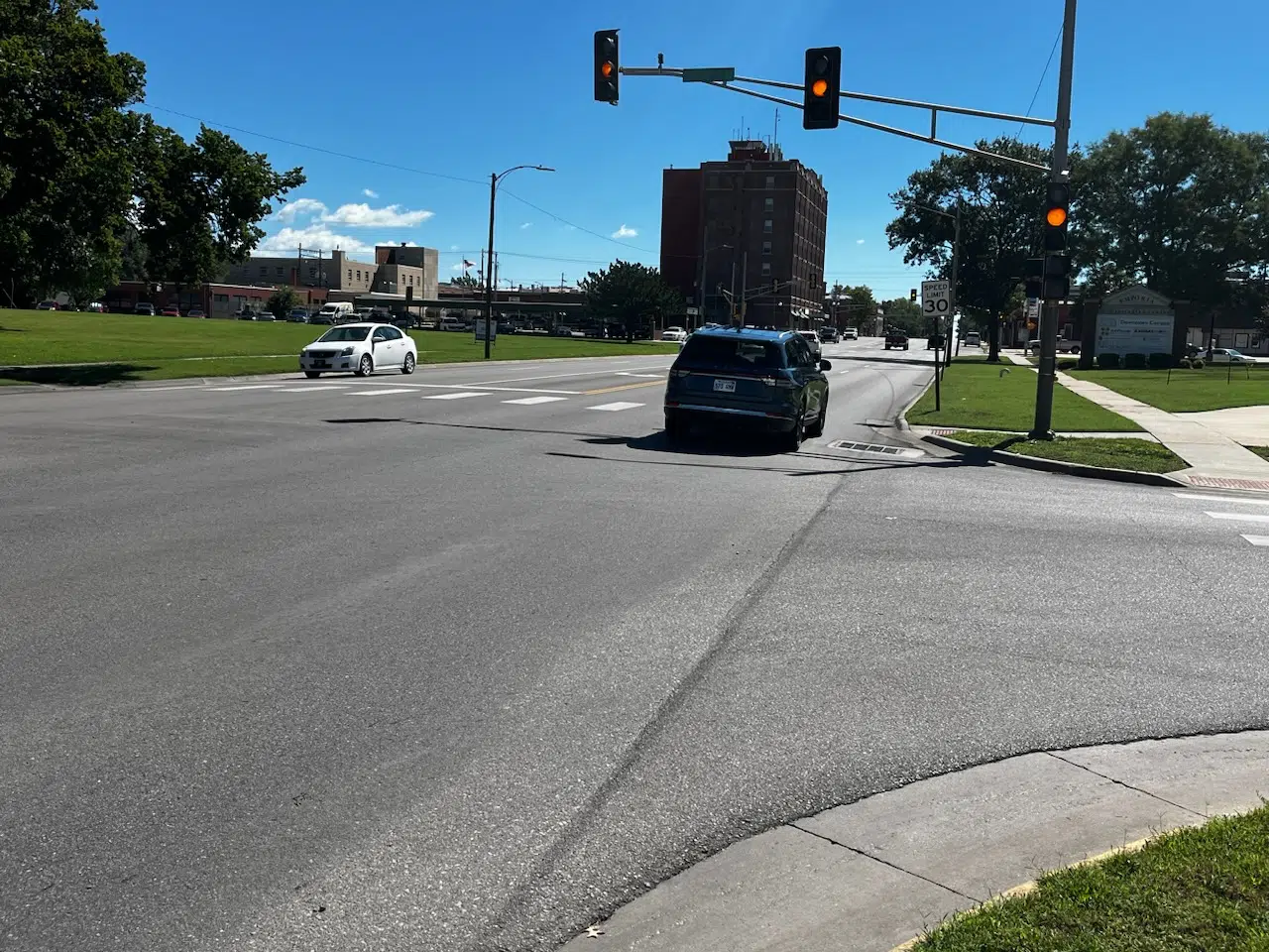 Traffic study forthcoming to determine future of flashing stoplights near downtown Emporia