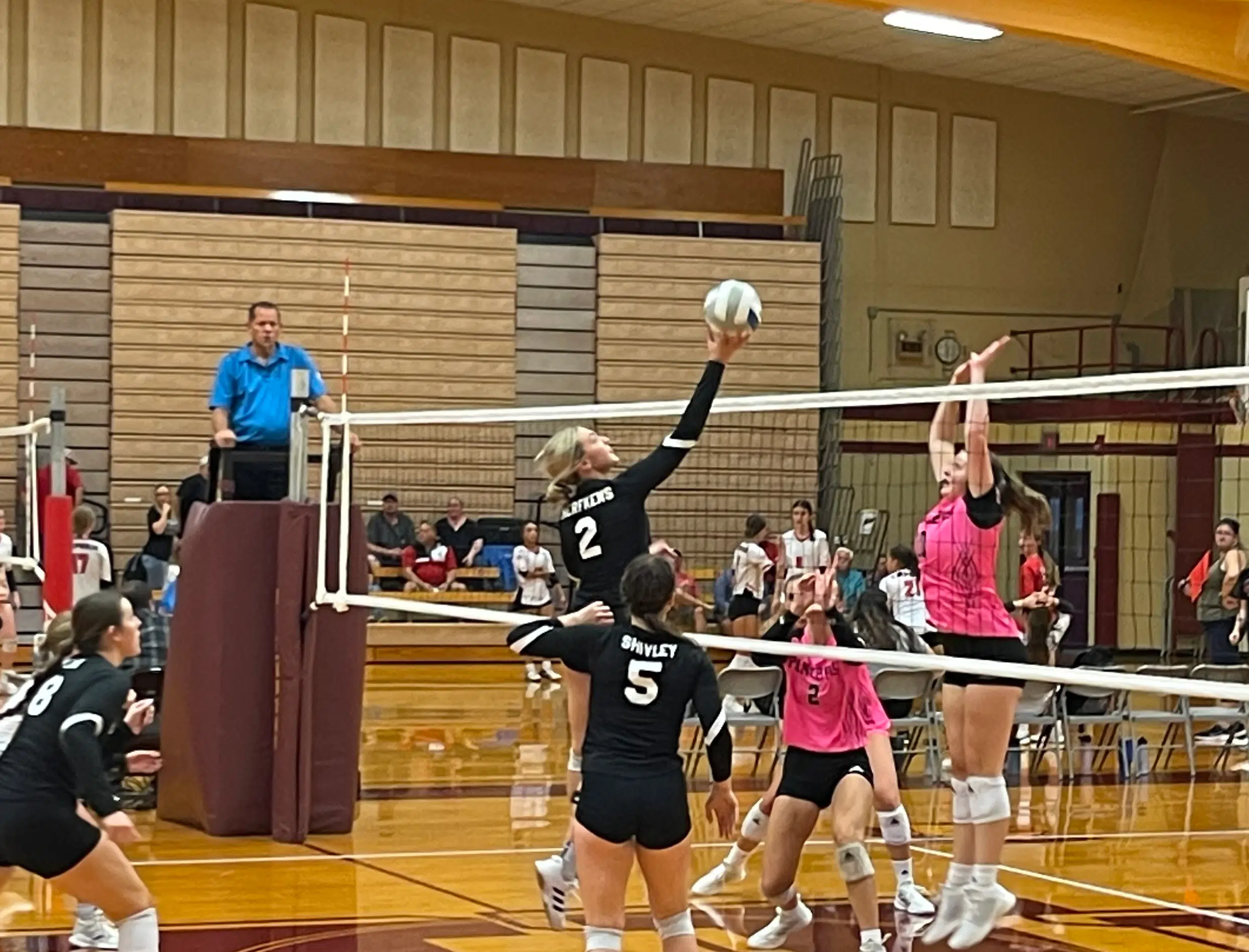 Emporia High volleyball swept by Hillsboro and Great Bend