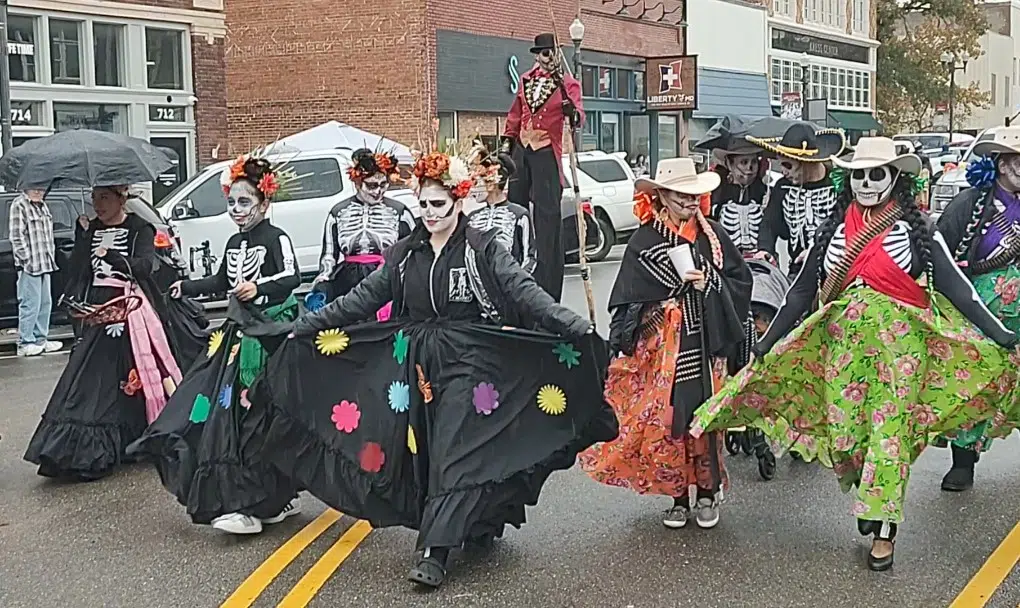 Downtown Emporia hosts fifth annual Dia de los Muertos event Saturday