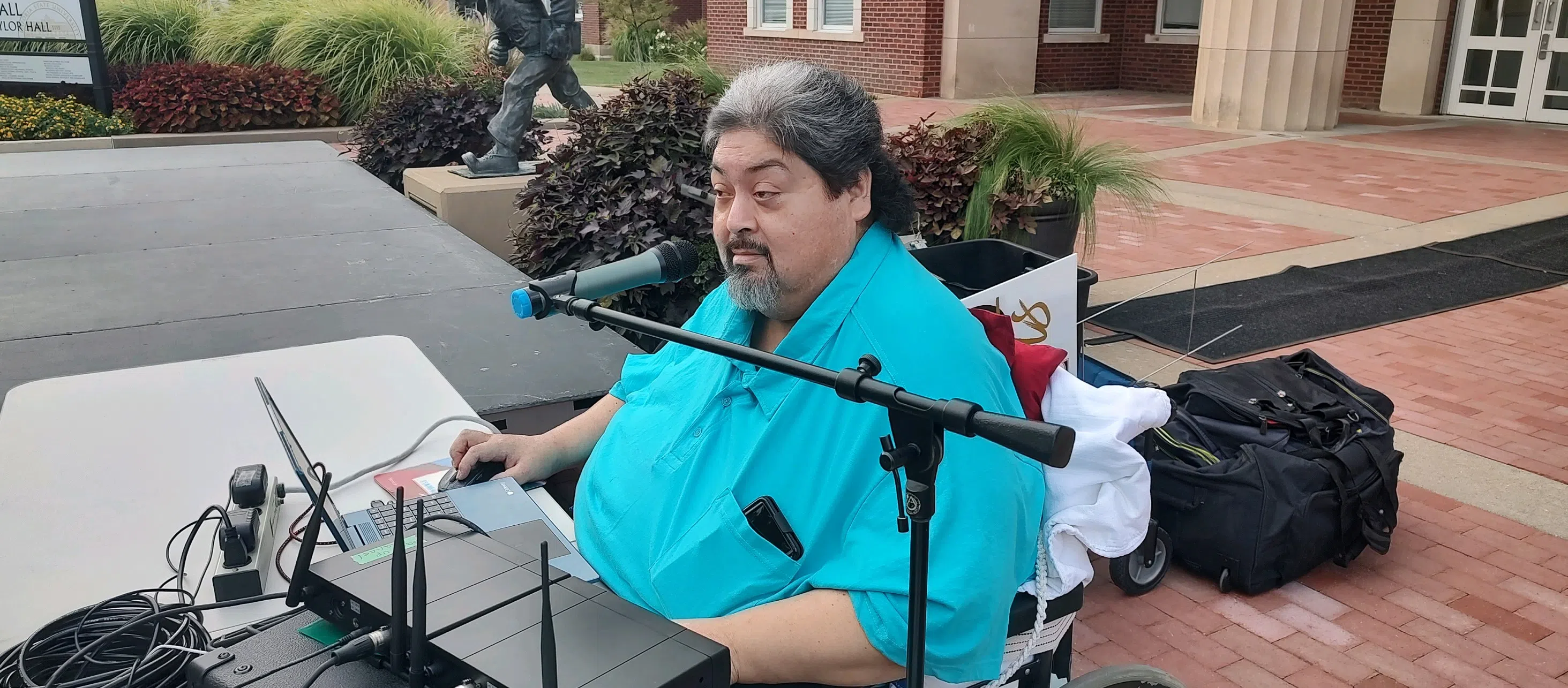 Funeral date set for longtime KVOE Nuestra Musica host Vic Rodriguez