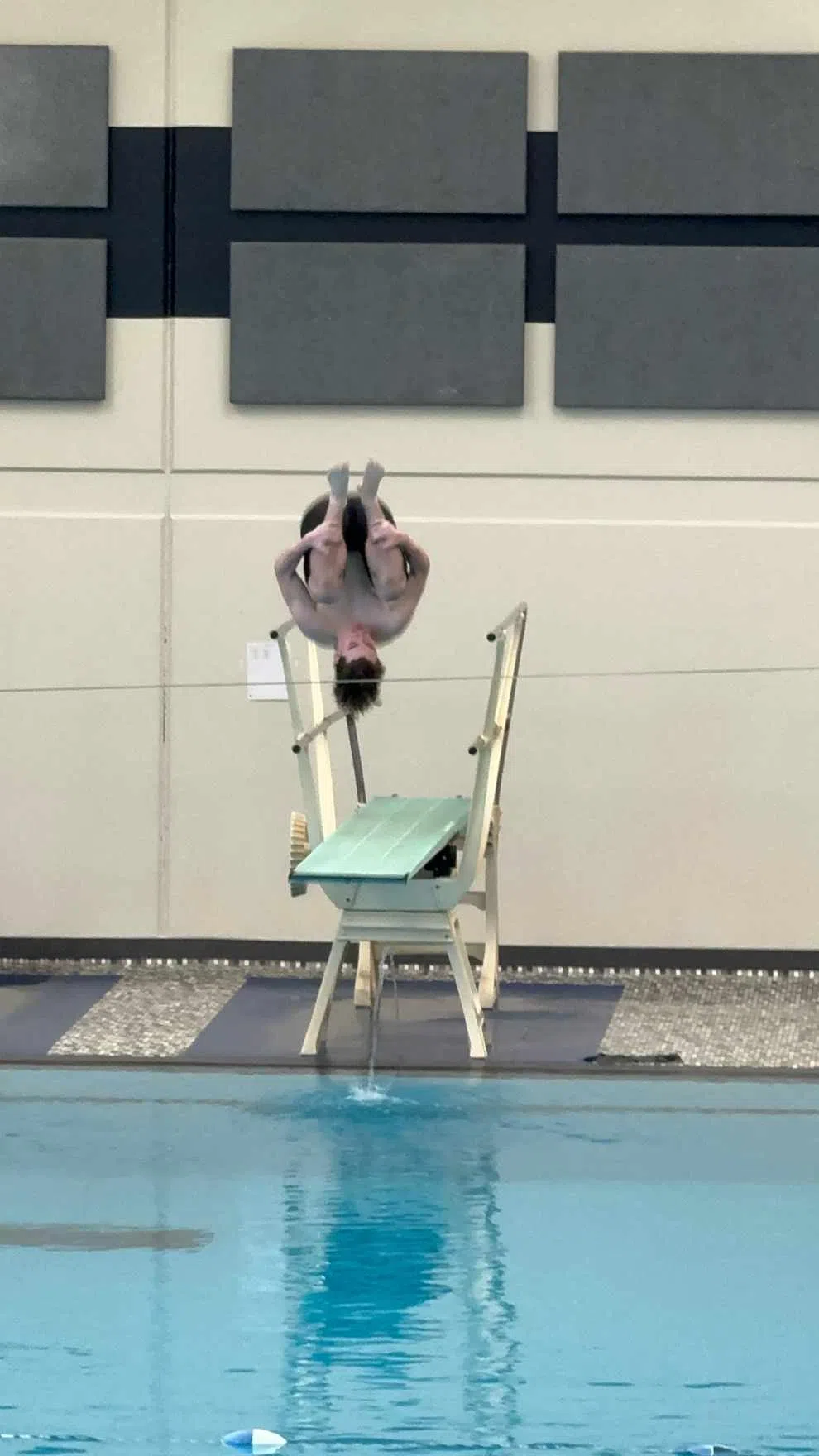 Emporia High's Allemang qualifies for state diving