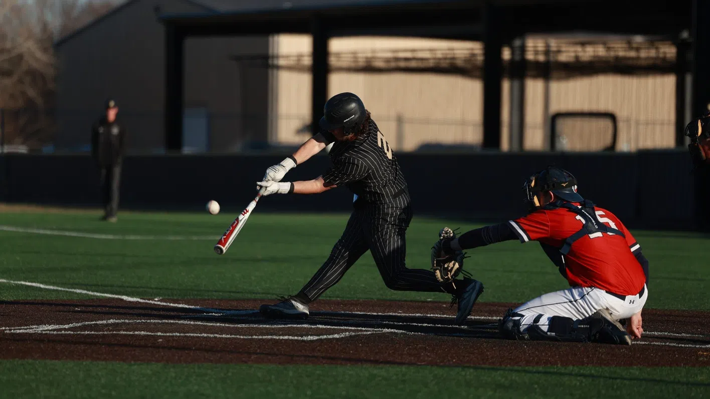 E-State Baseball Splits Series with Colorado State-Pueblo