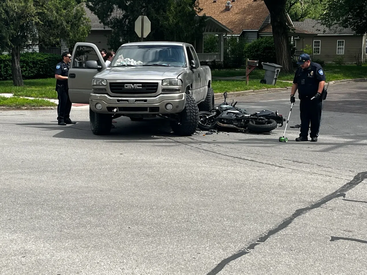 Motorcycle driver hurt in southeast Emporia wreck