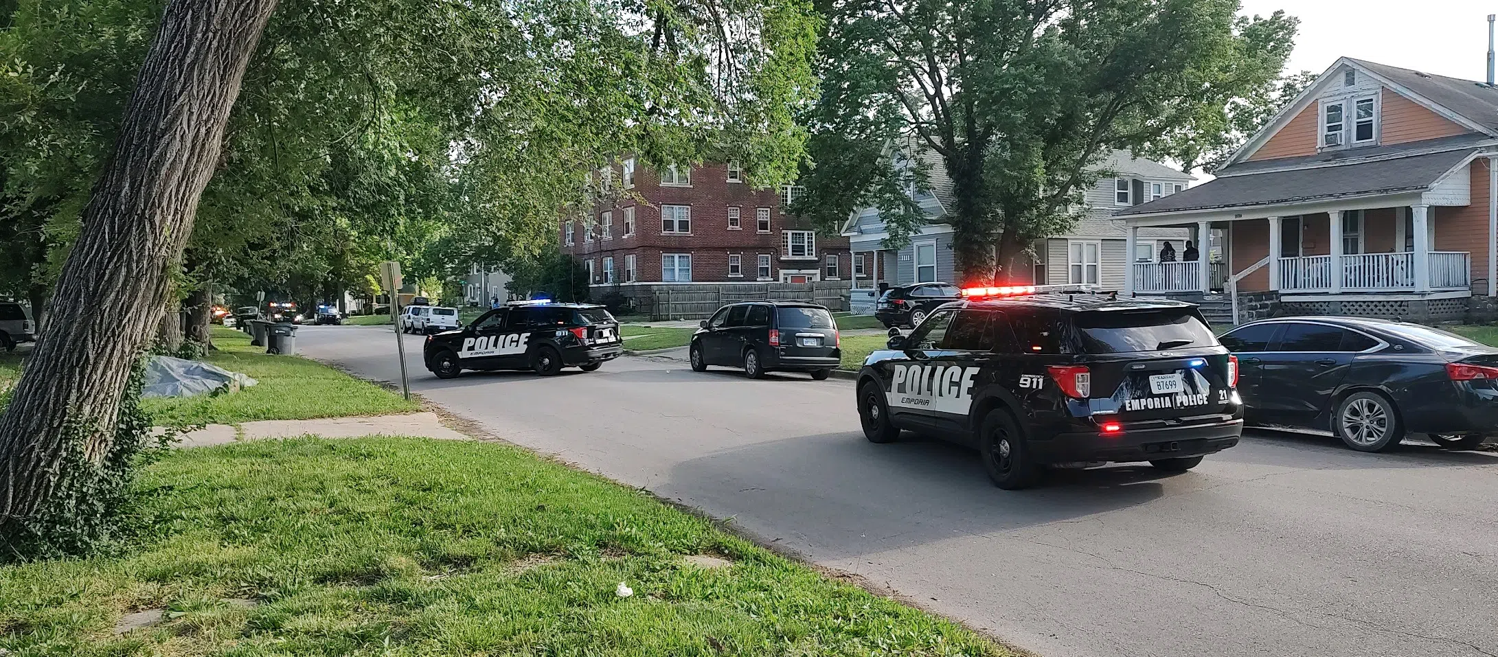 One hospitalized, one in custody following stabbing at Emporia apartment complex Saturday evening